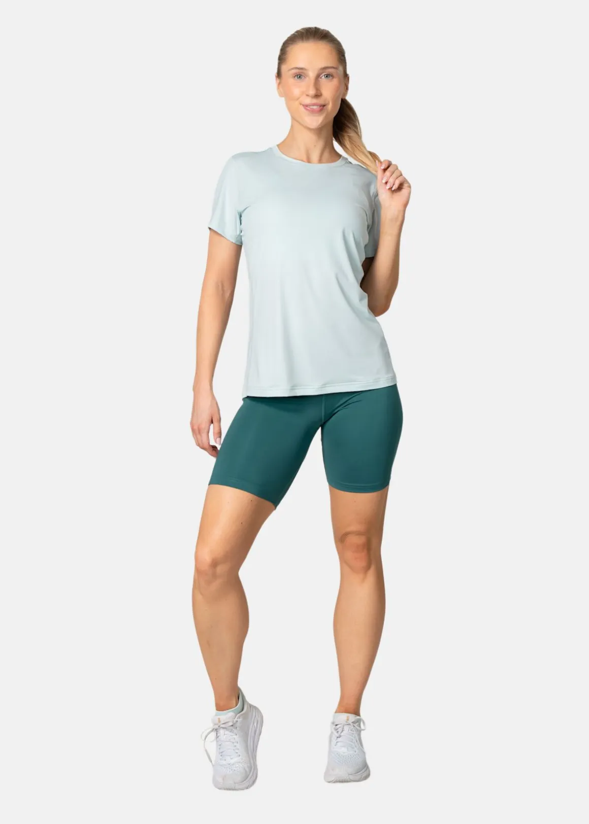 AVA TEE