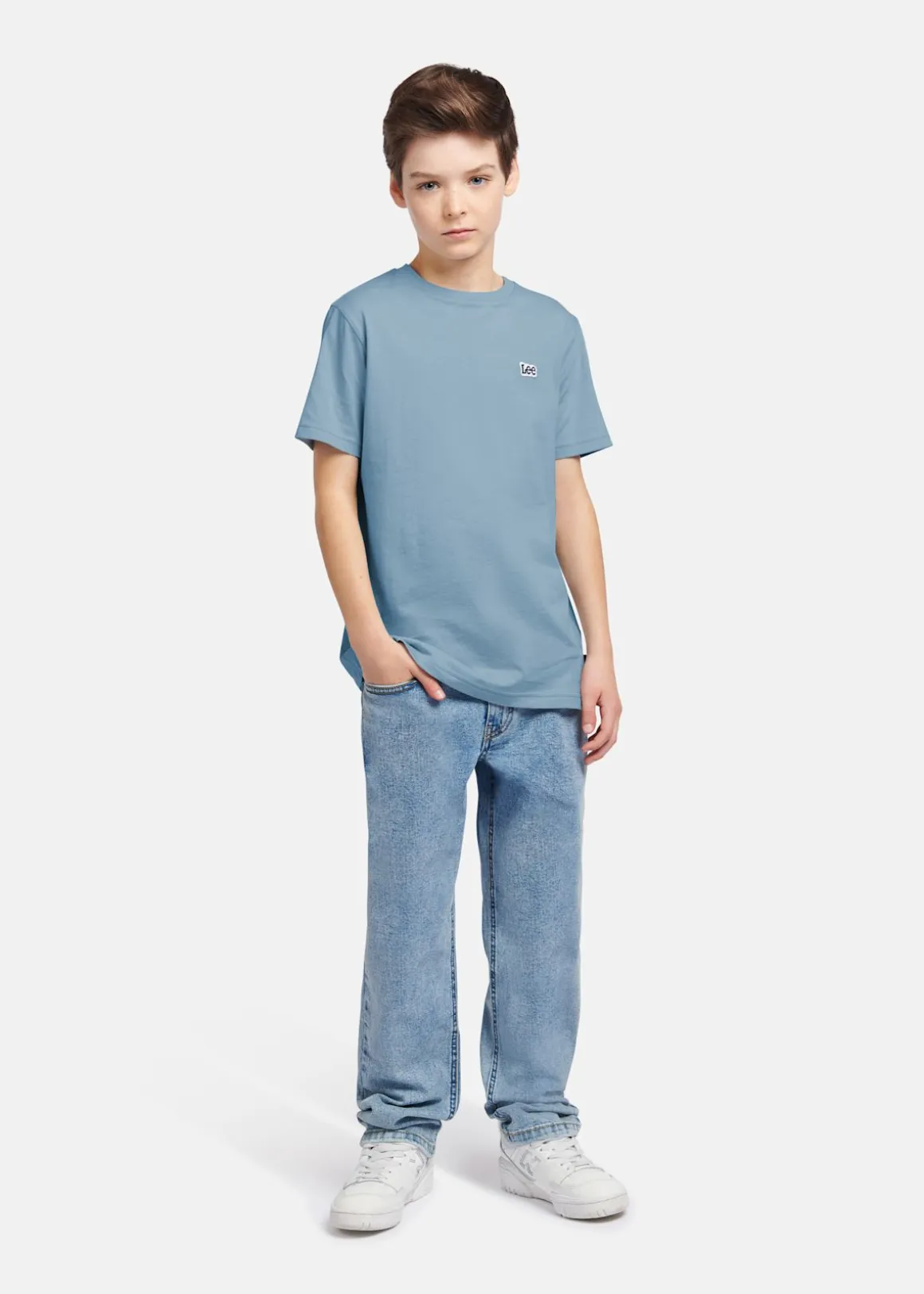 BADGE T-SHIRT
