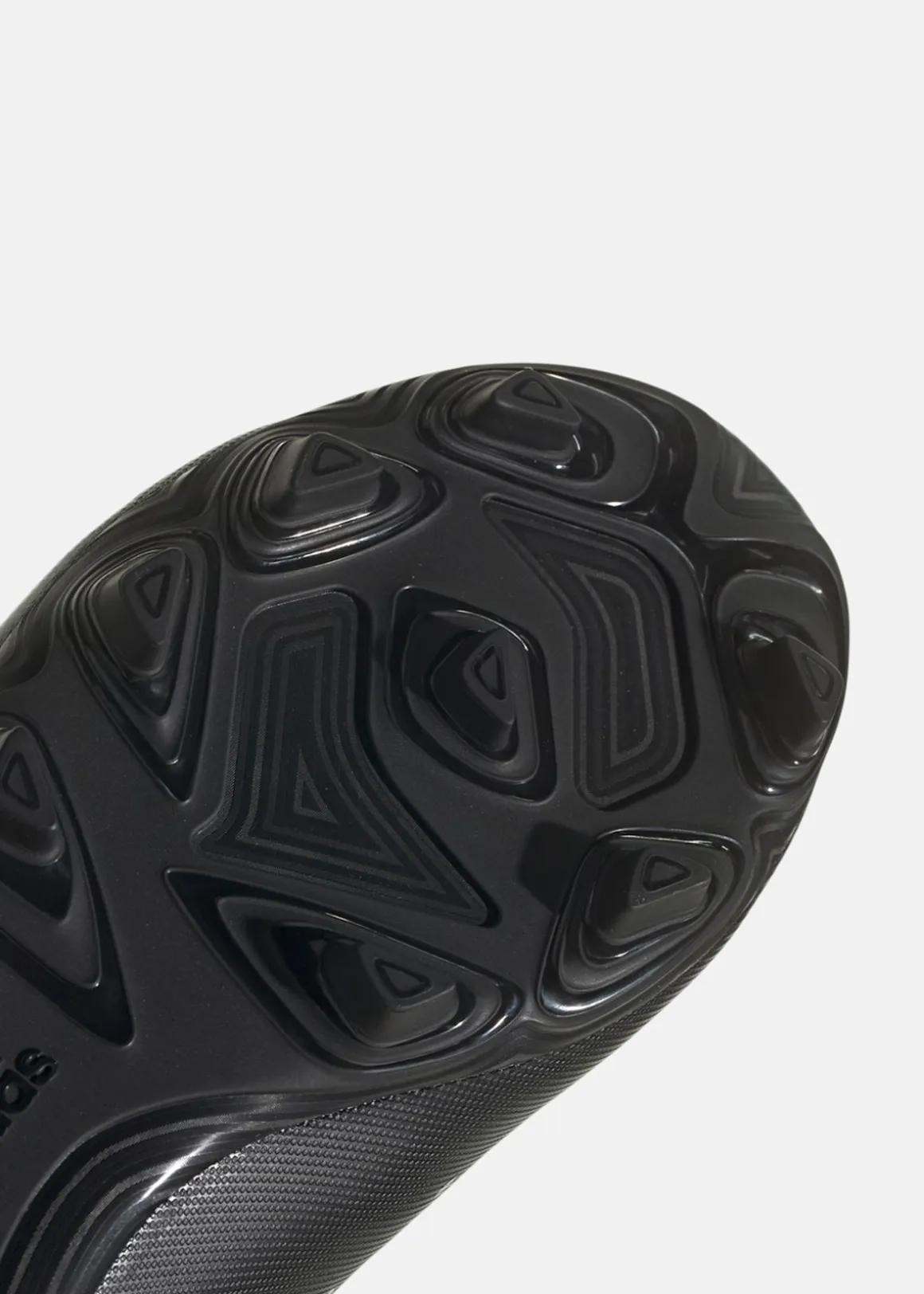 PREDATOR ACCURACY.4 FxG J