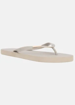 Summer W Flip Flop