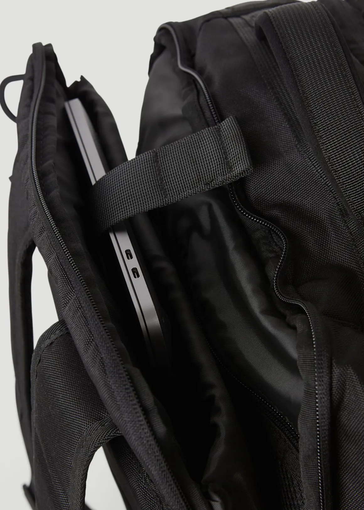 TRAVEL BACKPACK L