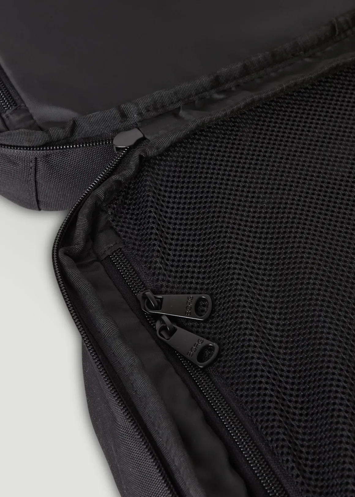 TRAVEL BACKPACK L